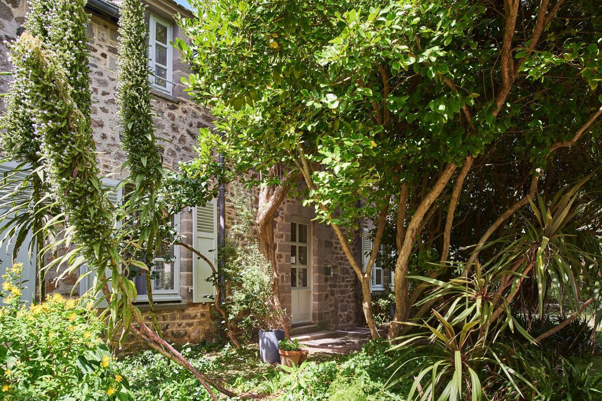 Les Maisons De Tatihou, The Originals Relais Saint-Vaast-la-Hougue Exterior foto